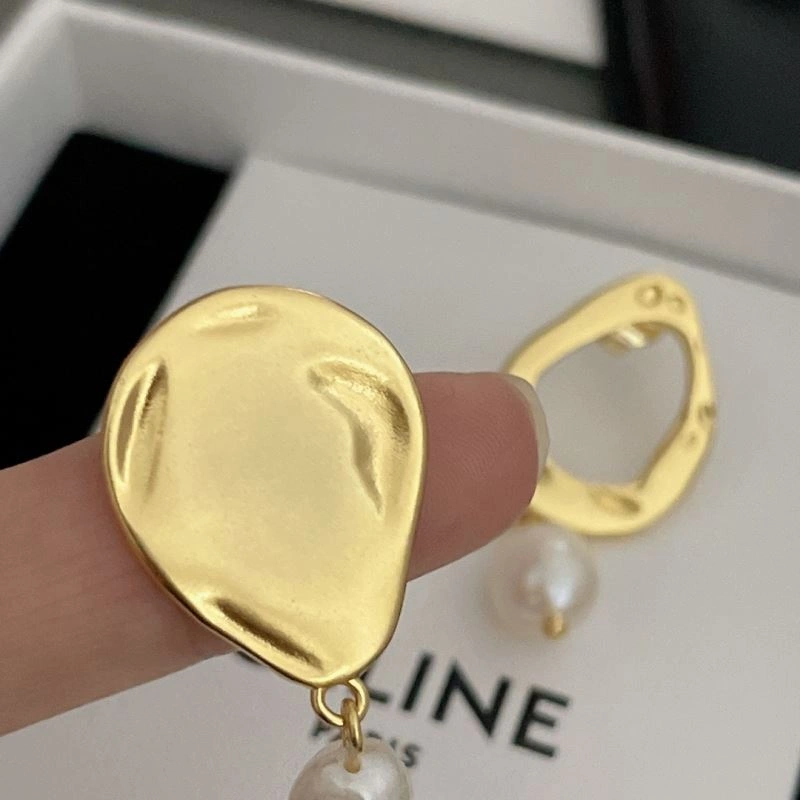 Reliable Celine Earrings 218554