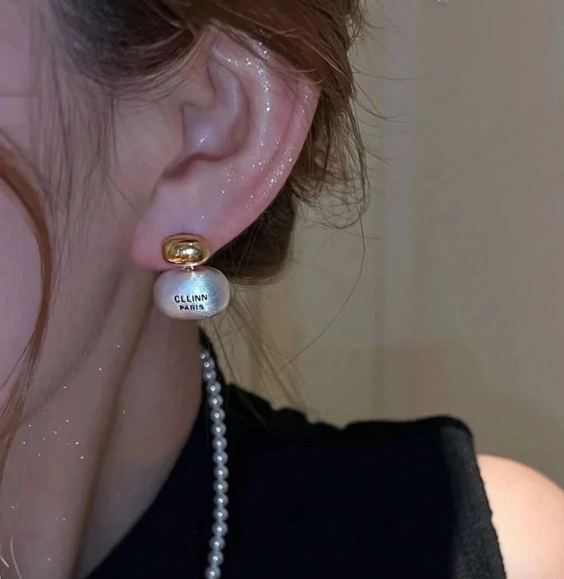 Breathable Celine Earrings 218552