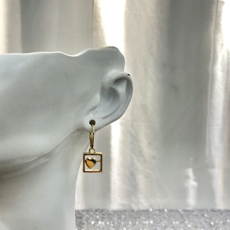 MoistureWicking Celine Earrings 218289