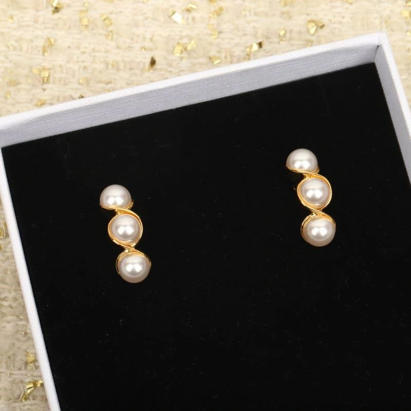 Snug Celine Earrings 218233