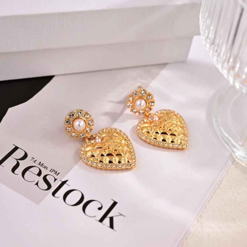 Celine Earrings Supportive 218186