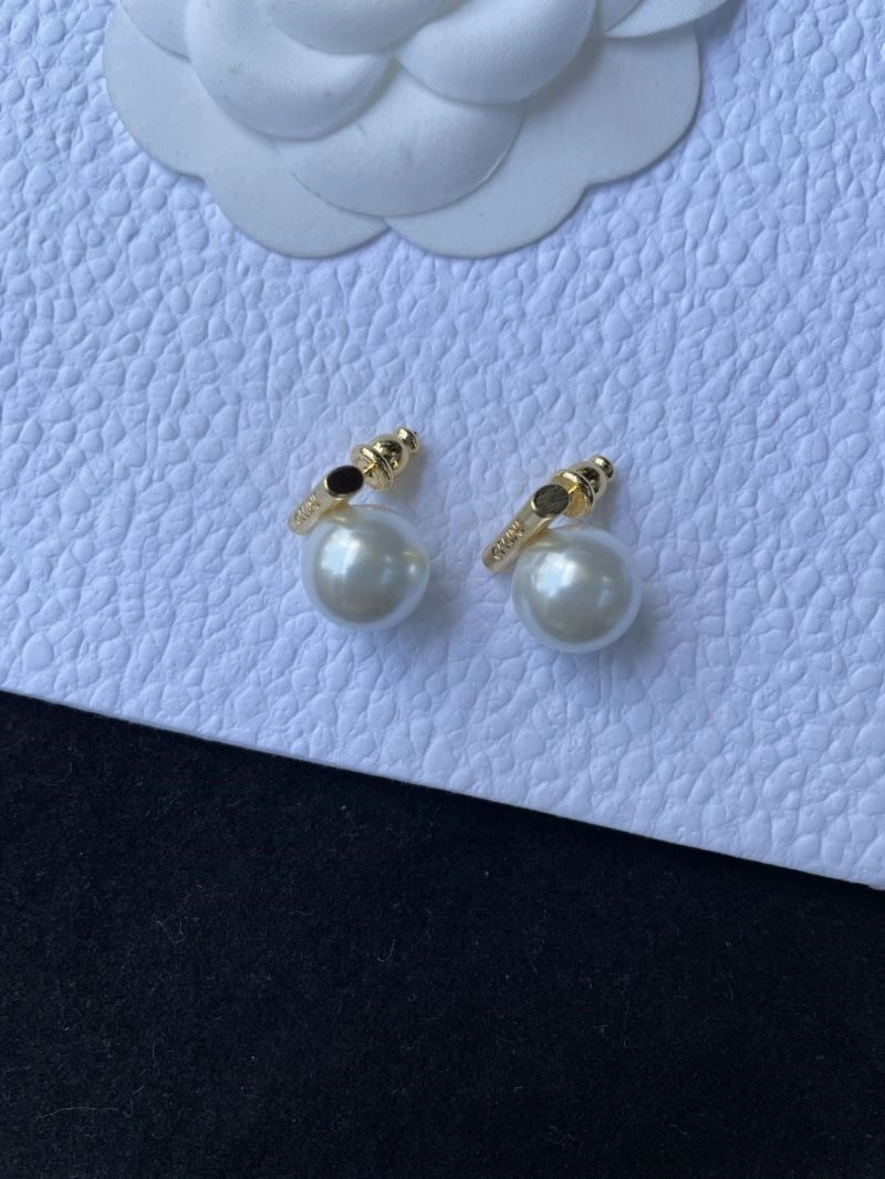 Snug Celine Earrings 218131