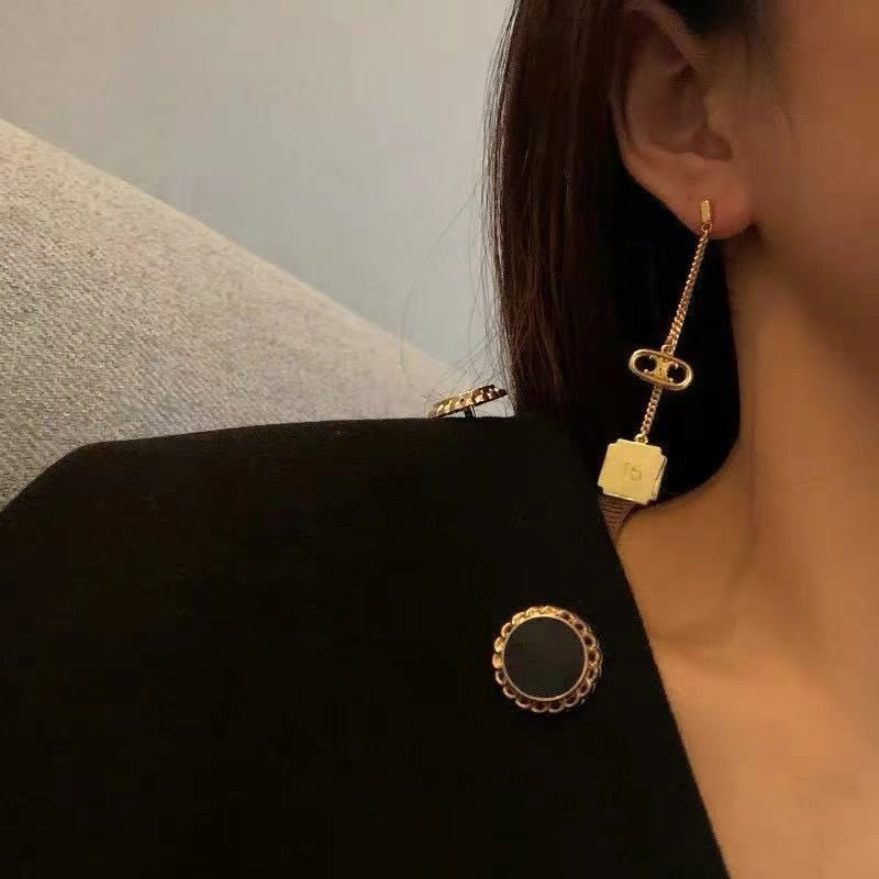 Celine Earrings Snug 218082