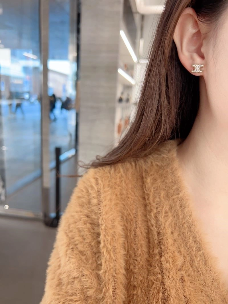 Celine Earrings Lightweight 218112