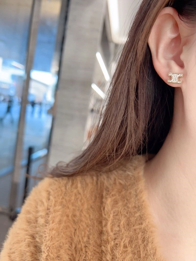 Celine Earrings Lightweight 218112