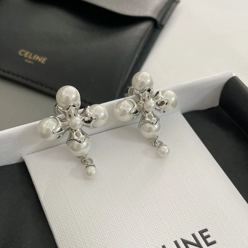 Celine Earrings ModernLook 218069