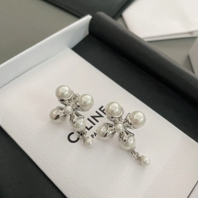 Celine Earrings ModernLook 218069