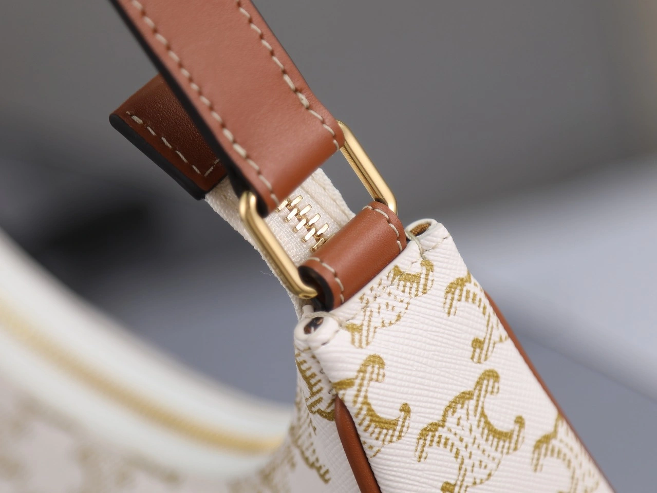 Sporty Celine Hobo Bags 78506
