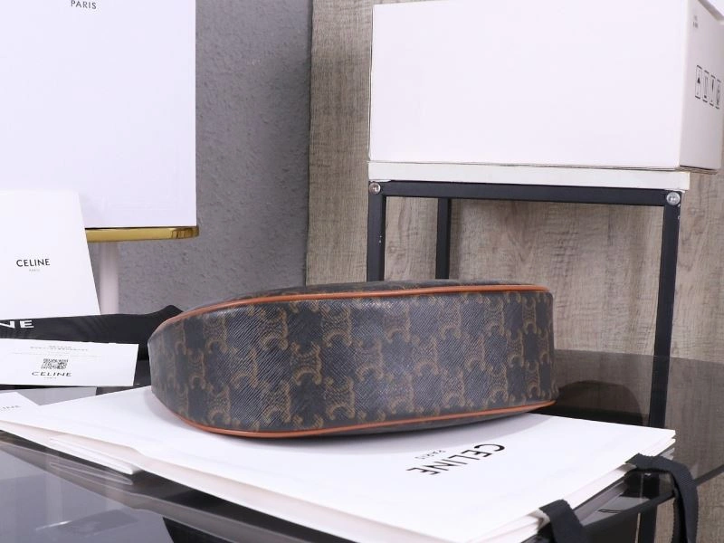 Effortless Celine Hobo Bags 77260