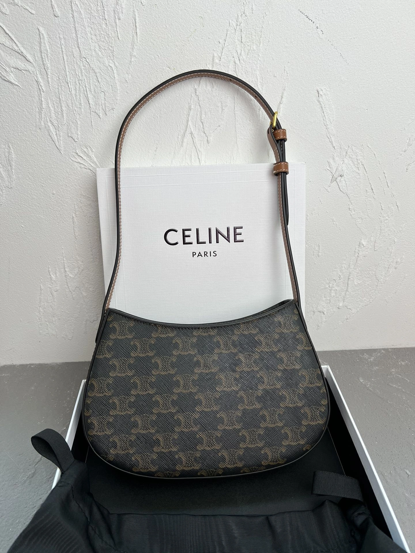 Celine Hobo Bags DailyWear 73732