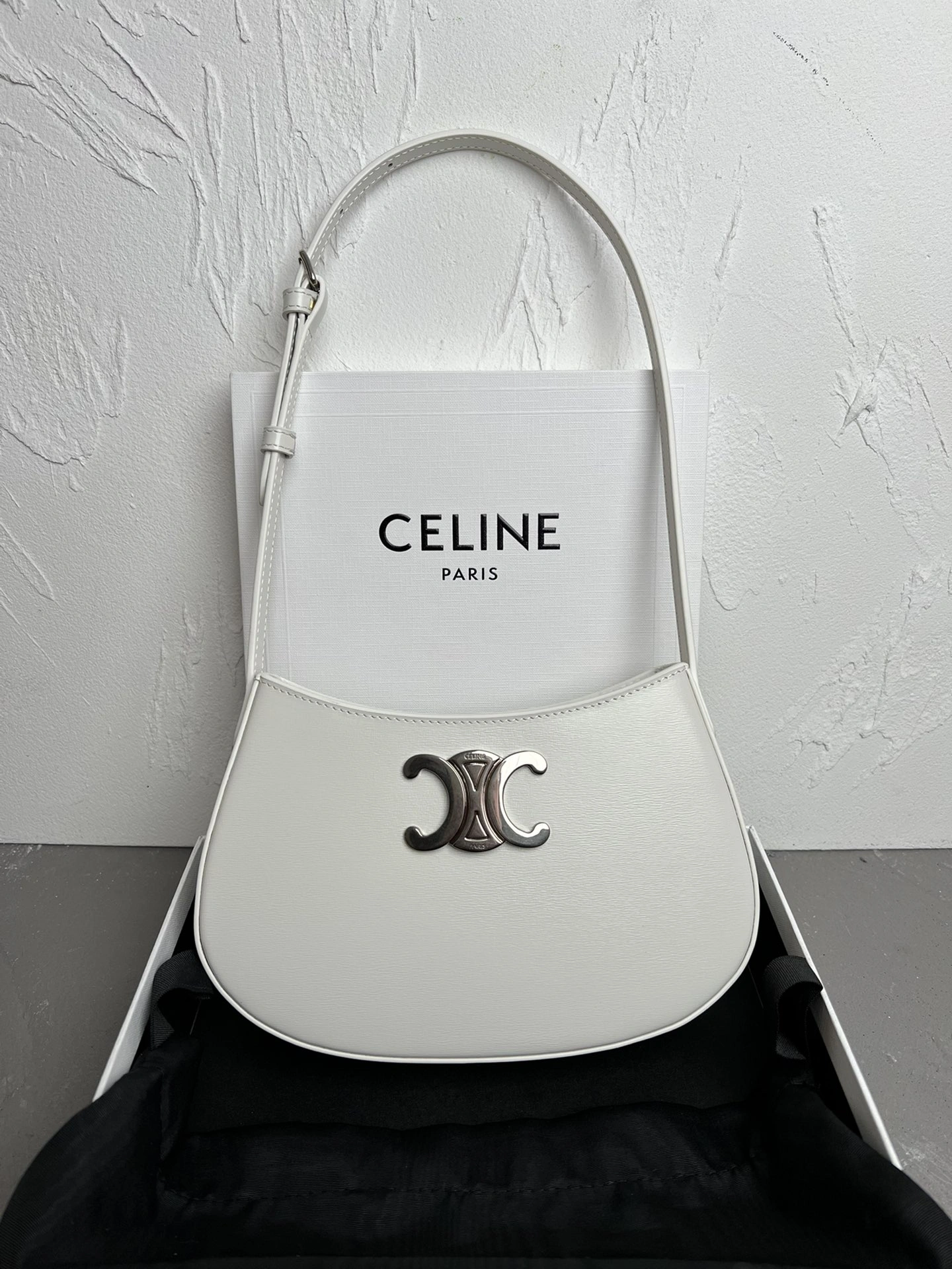 Celine Hobo Bags Sustainable 73690