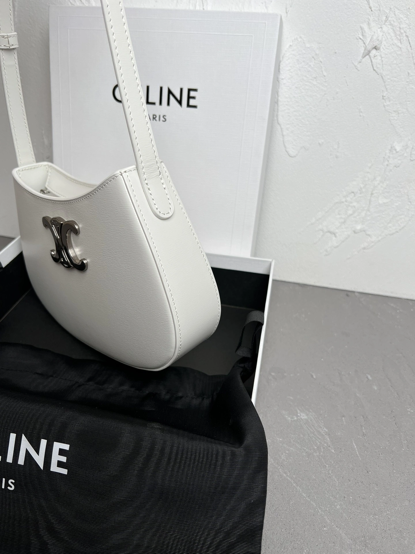 Celine Hobo Bags Sustainable 73690