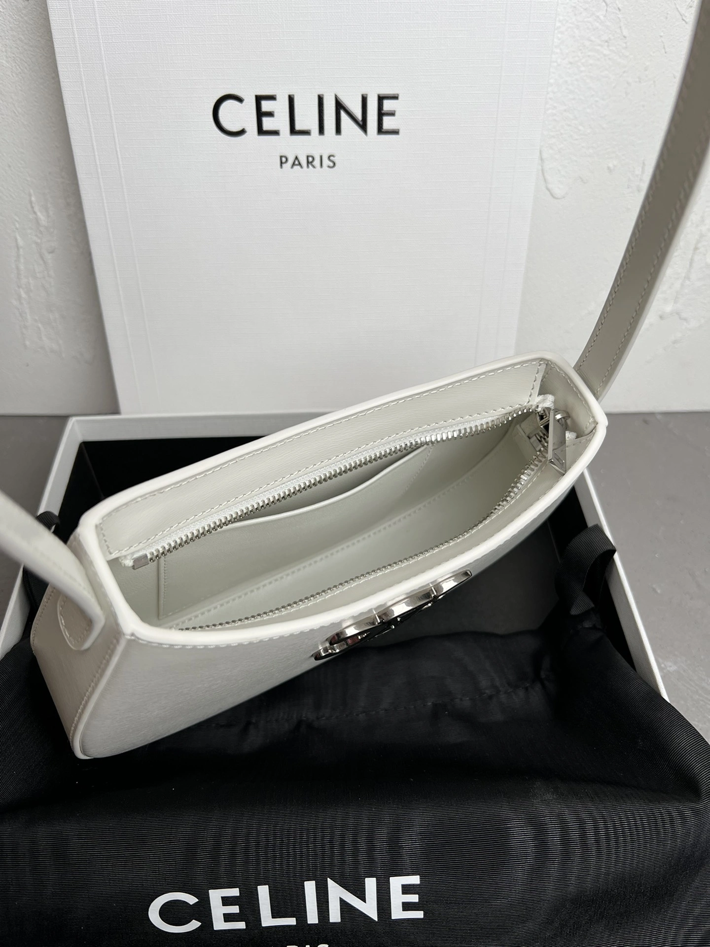 Celine Hobo Bags Sustainable 73690
