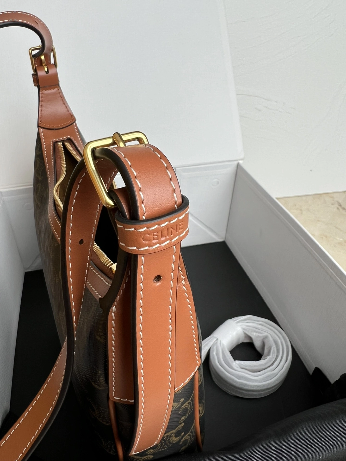 Attractive Celine Hobo Bags 71818