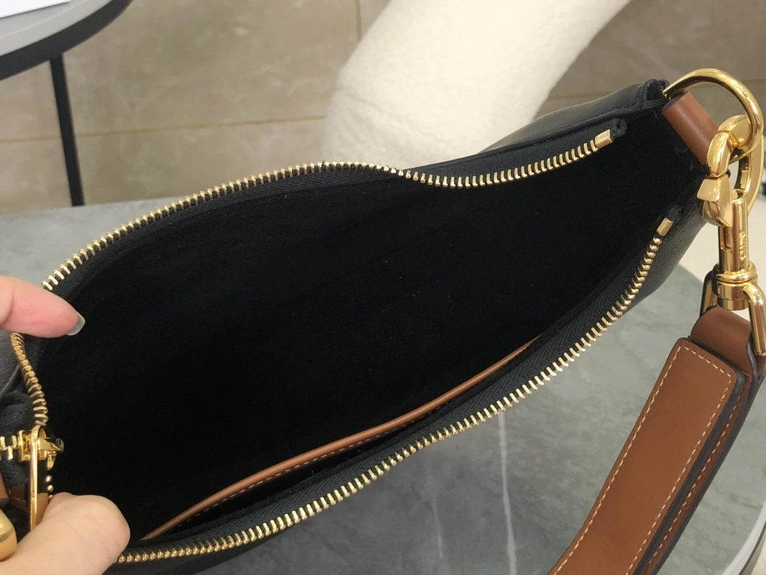 Effortless Celine Hobo Bags 94629