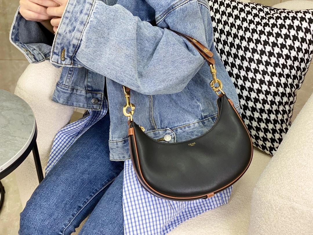 Effortless Celine Hobo Bags 94629