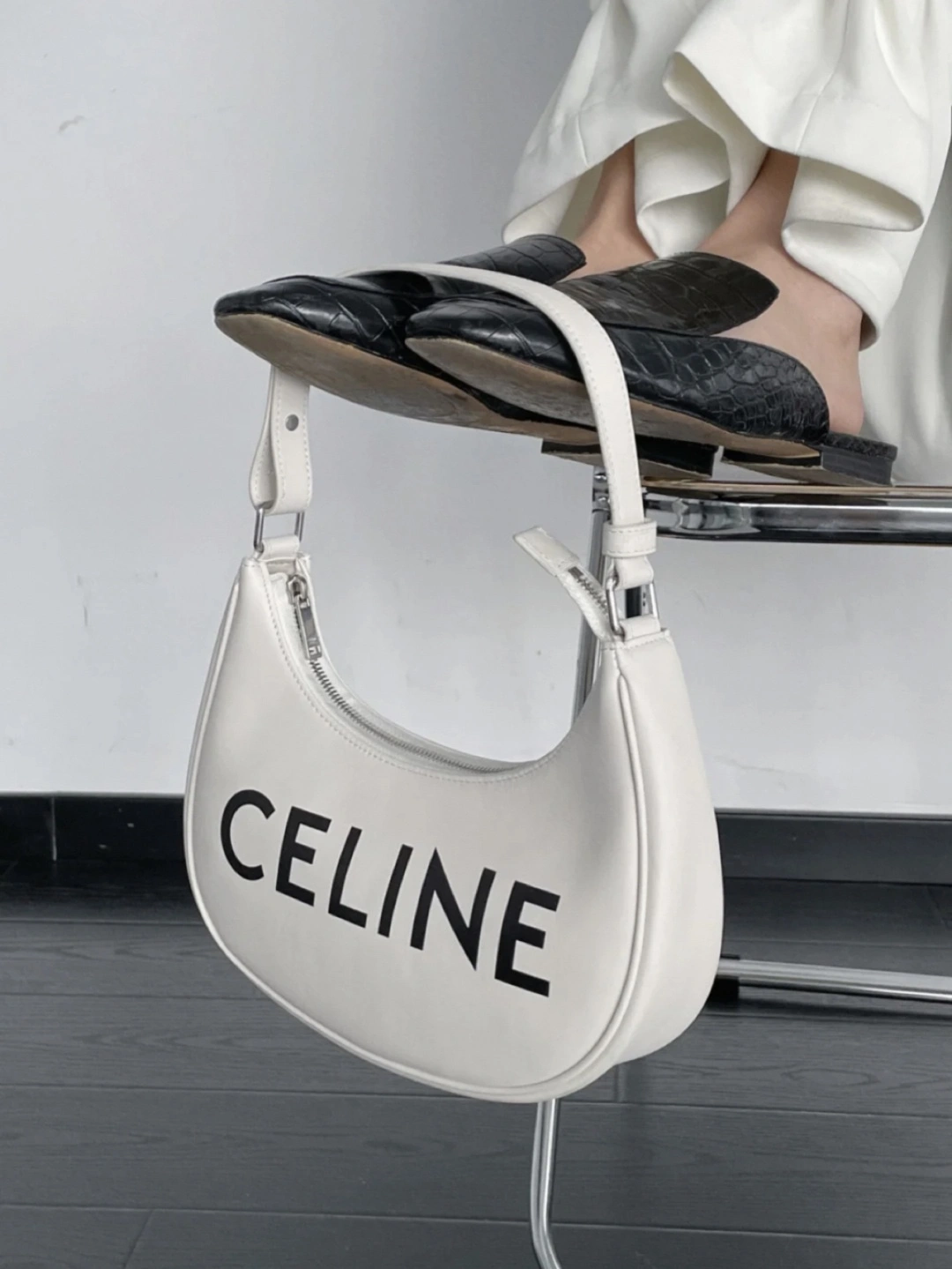 Celine Hobo Bags Affordable 94630