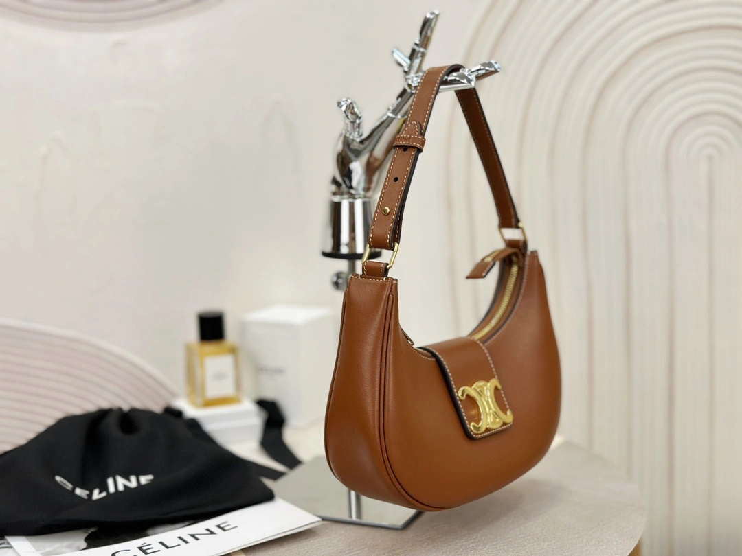 Celine Hobo Bags TechFriendly 94616