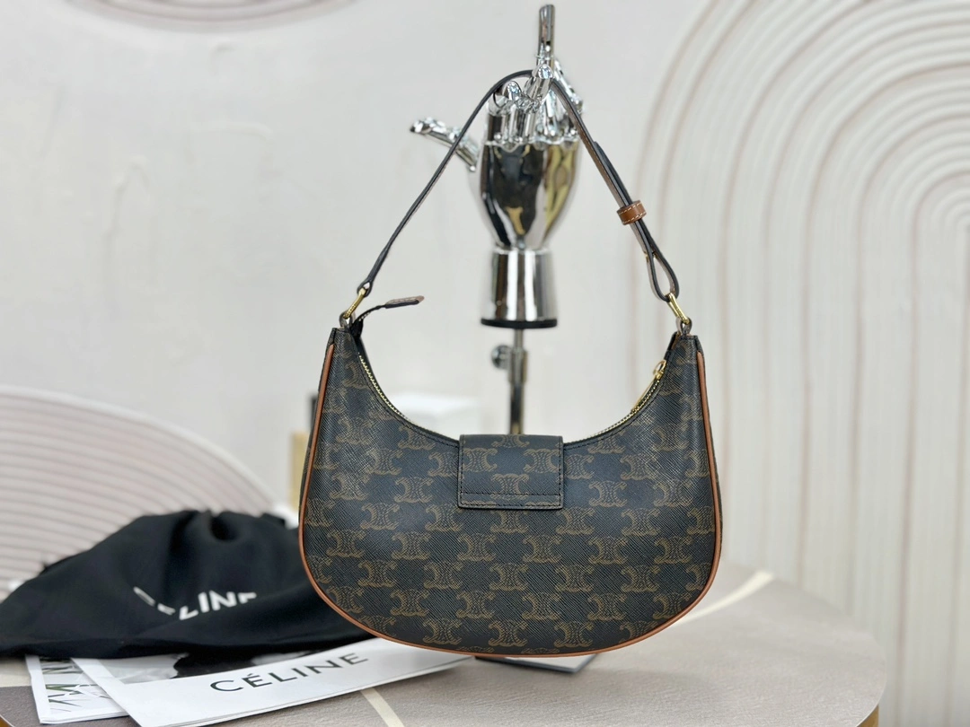 Celine Hobo Bags Youthful 94622