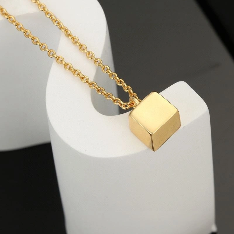 Celine Necklaces Affordable 218641