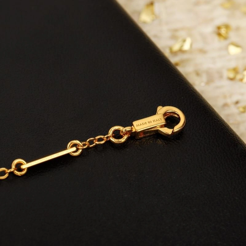 Celine Necklaces Effortless 218743