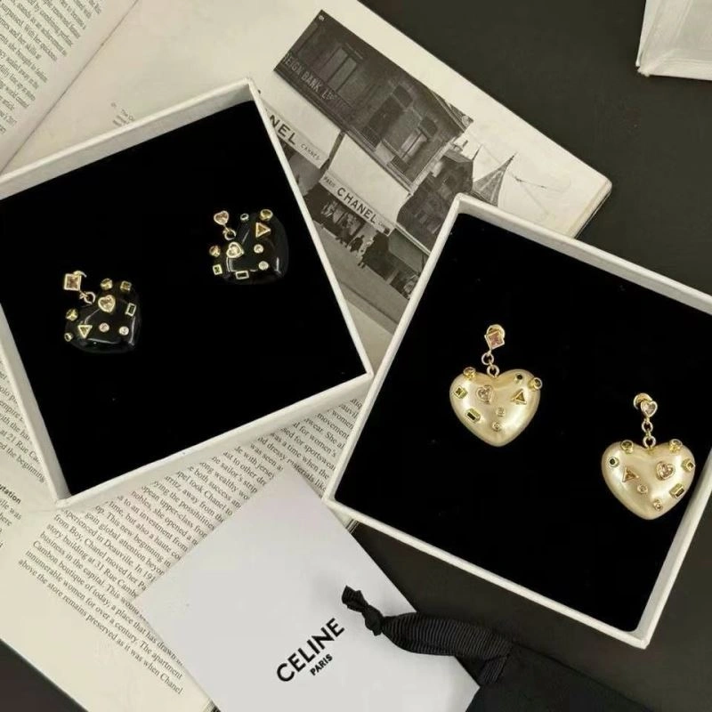 Snug Celine Necklaces 218531
