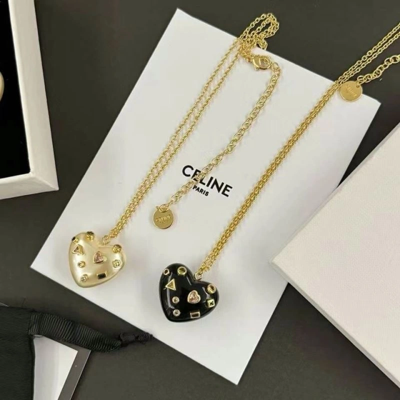 Snug Celine Necklaces 218531