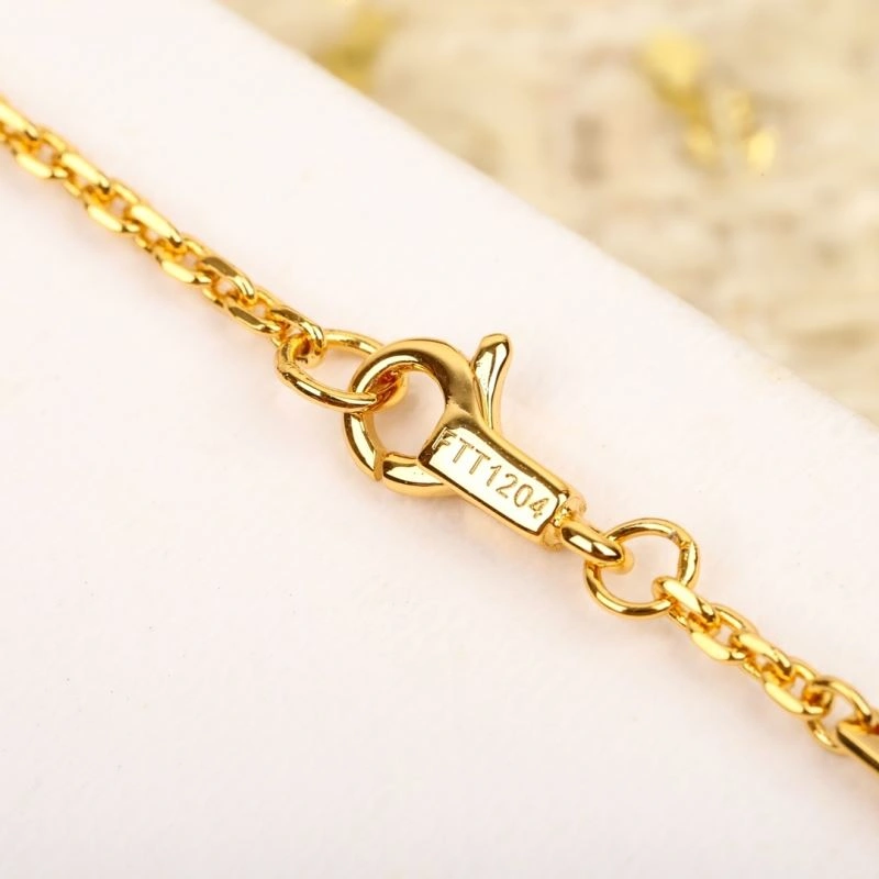 Snug Celine Necklaces 218606