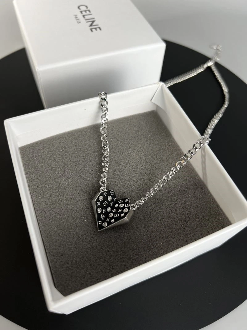 Celine Necklaces Lightweight 218215