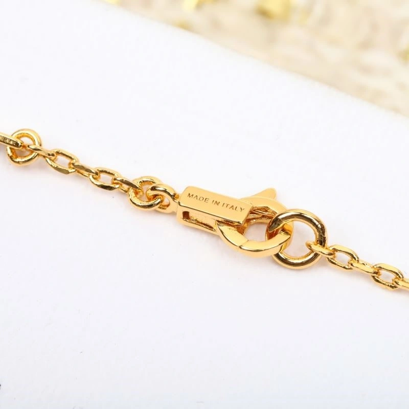 Celine Necklaces Vibrant 218230