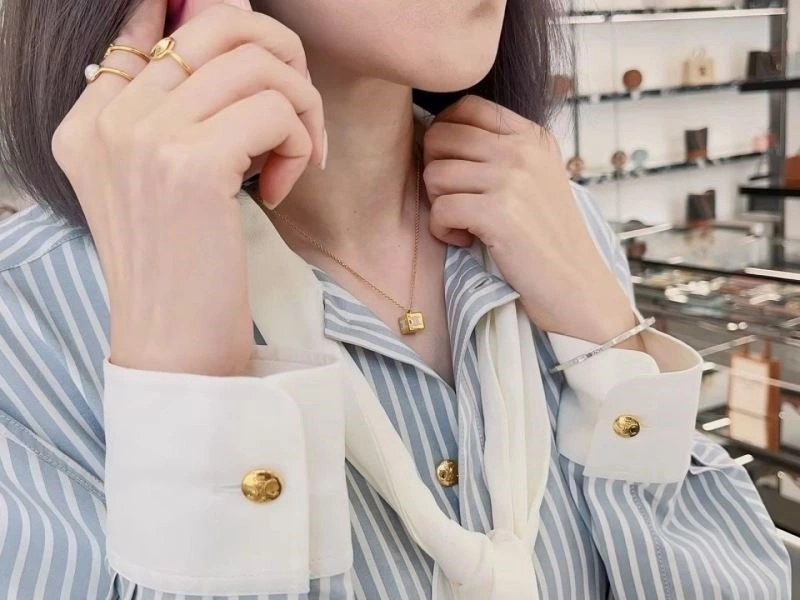 Celine Necklaces Vibrant 218230