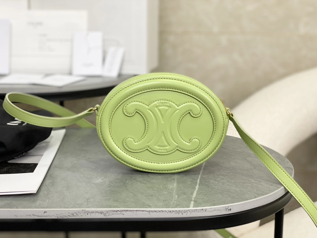 Celine Round Bags Breathable 94618