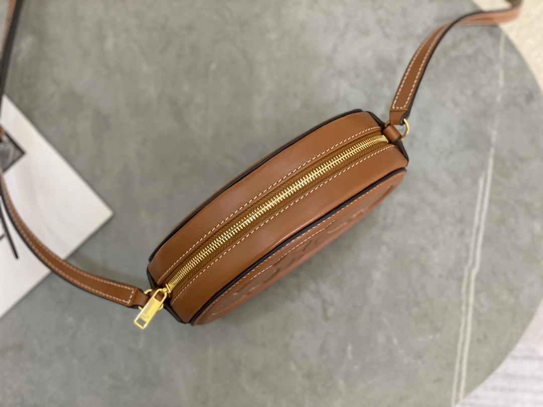 Versatile Celine Round Bags 94600