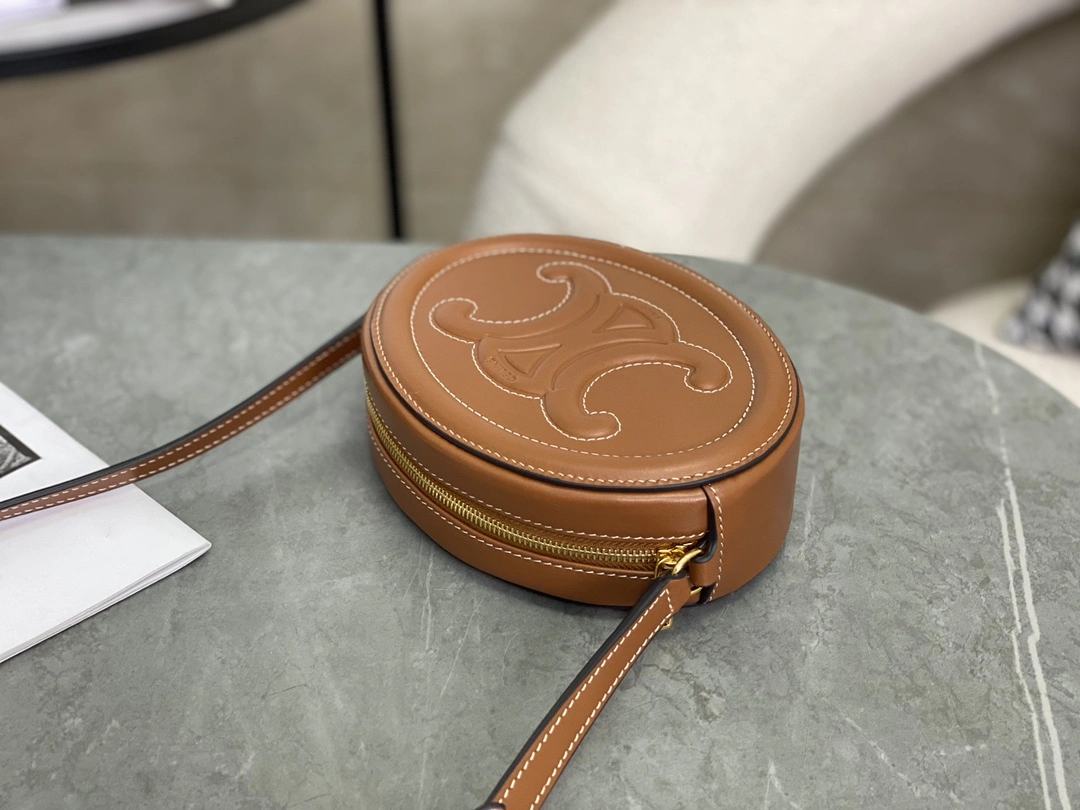 Versatile Celine Round Bags 94600