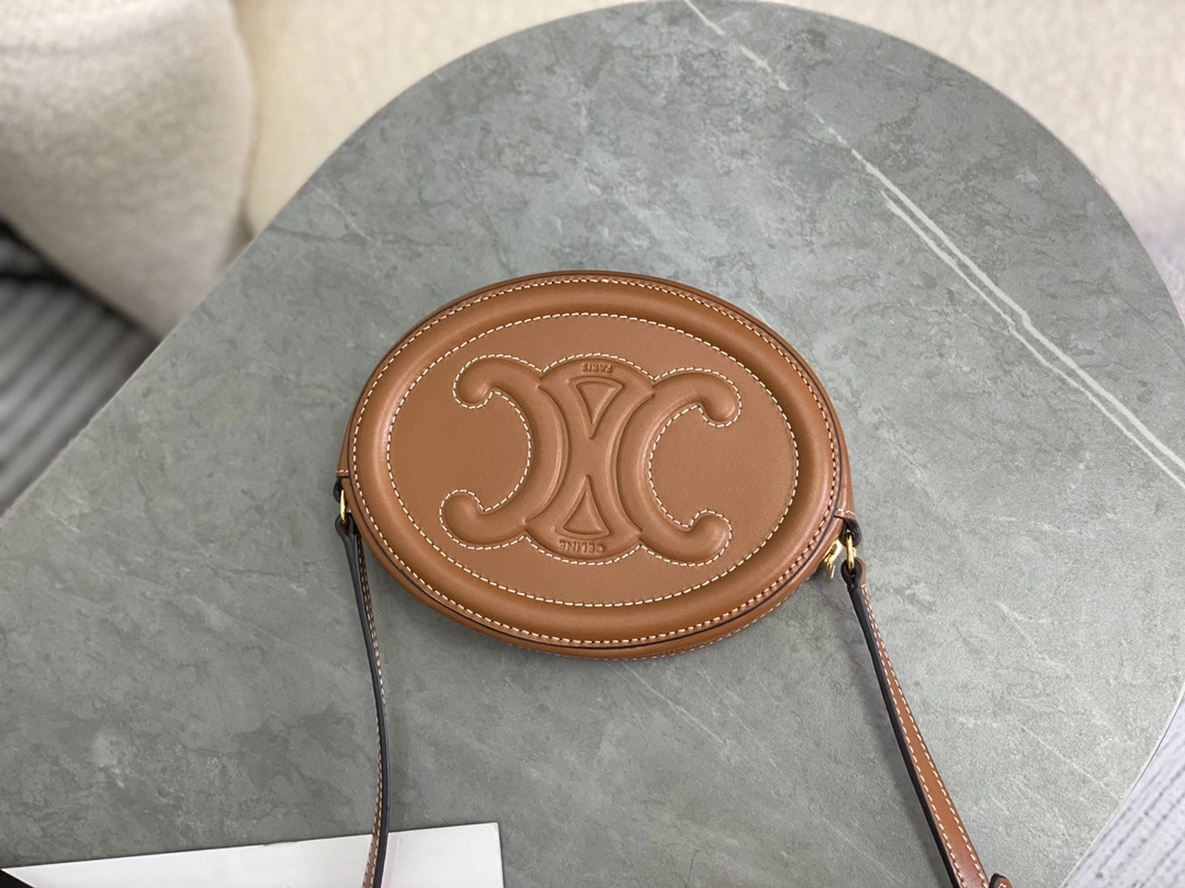 Versatile Celine Round Bags 94600