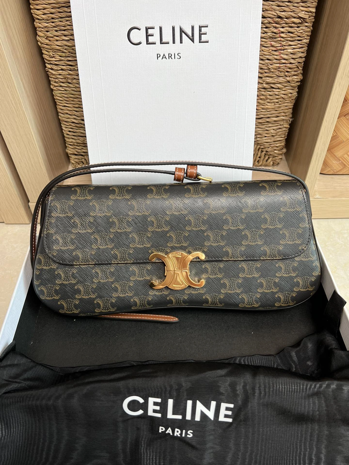 Chic Celine Satchel Bags 73685
