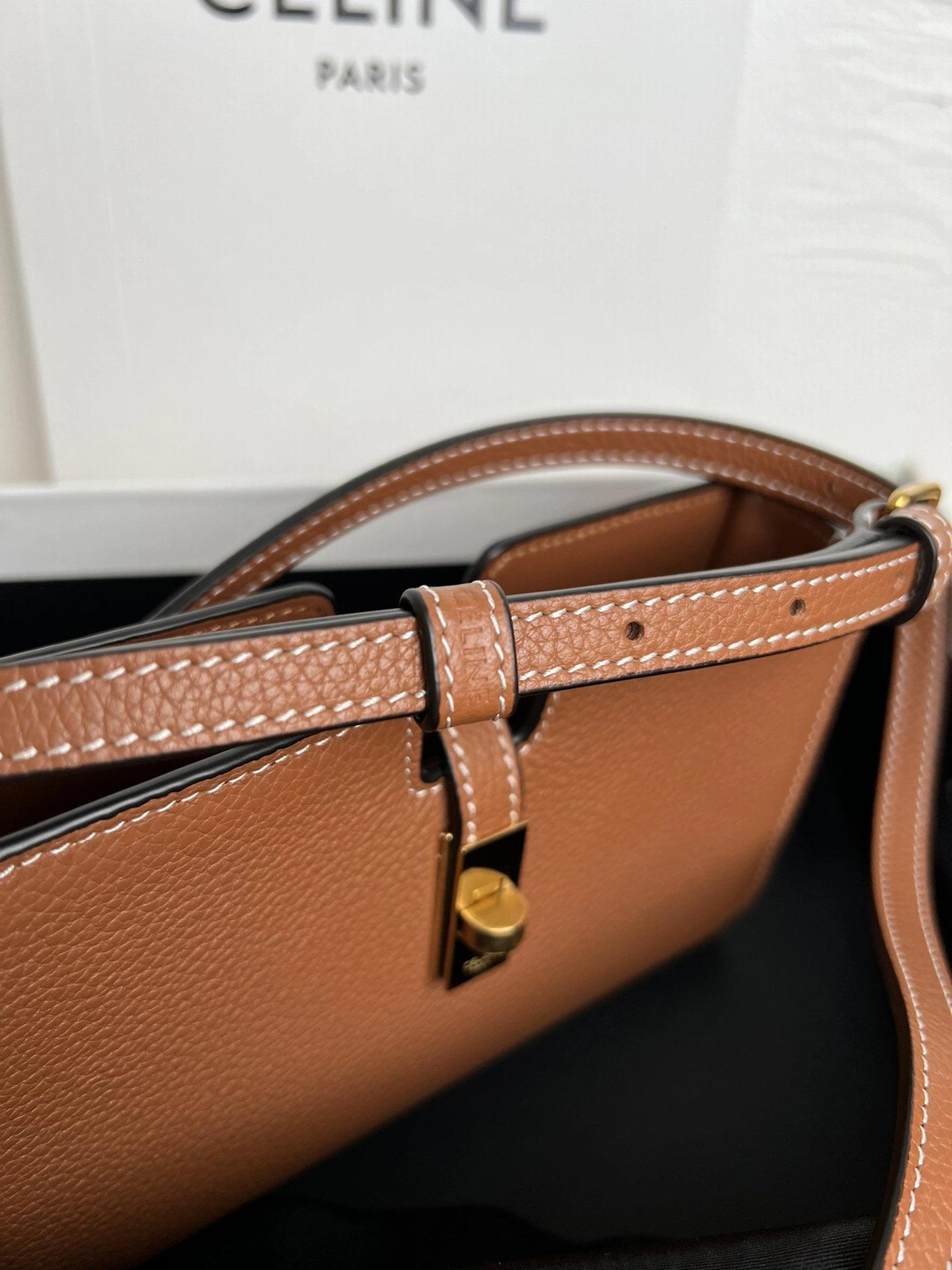 Elegant Celine Satchel Bags 67025