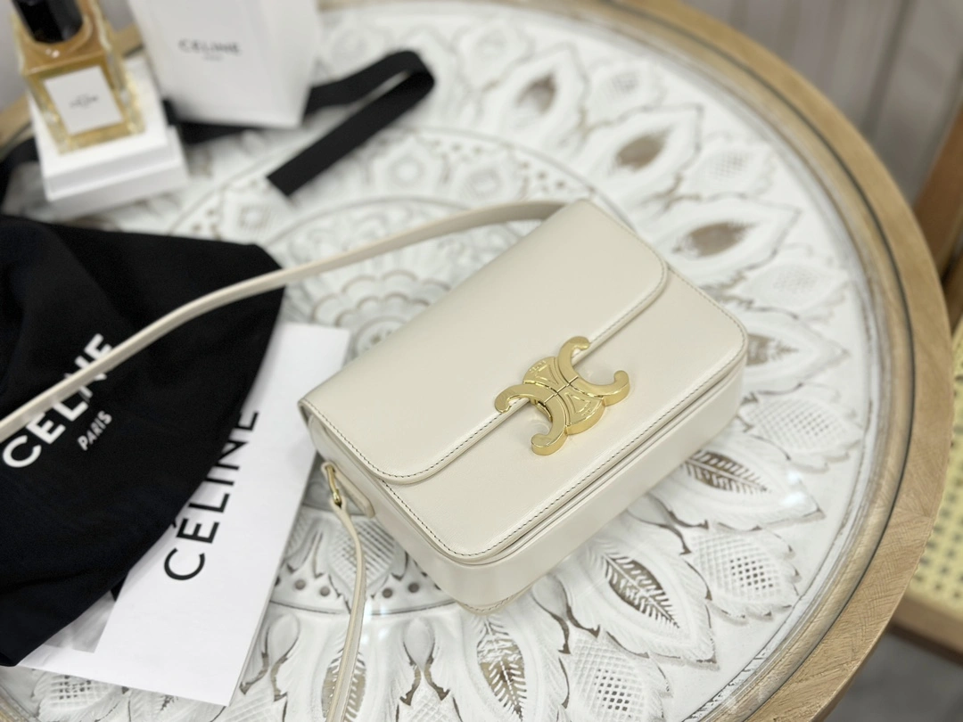 EyeCatching Celine Satchel Bags 94599