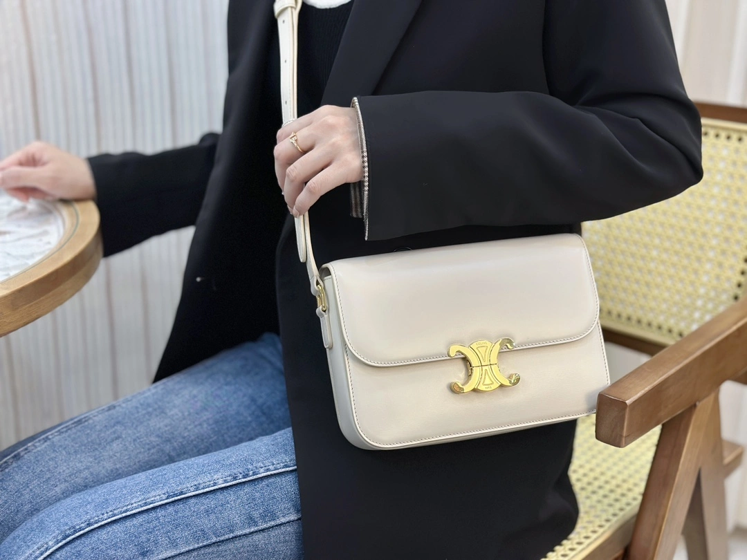 EyeCatching Celine Satchel Bags 94599