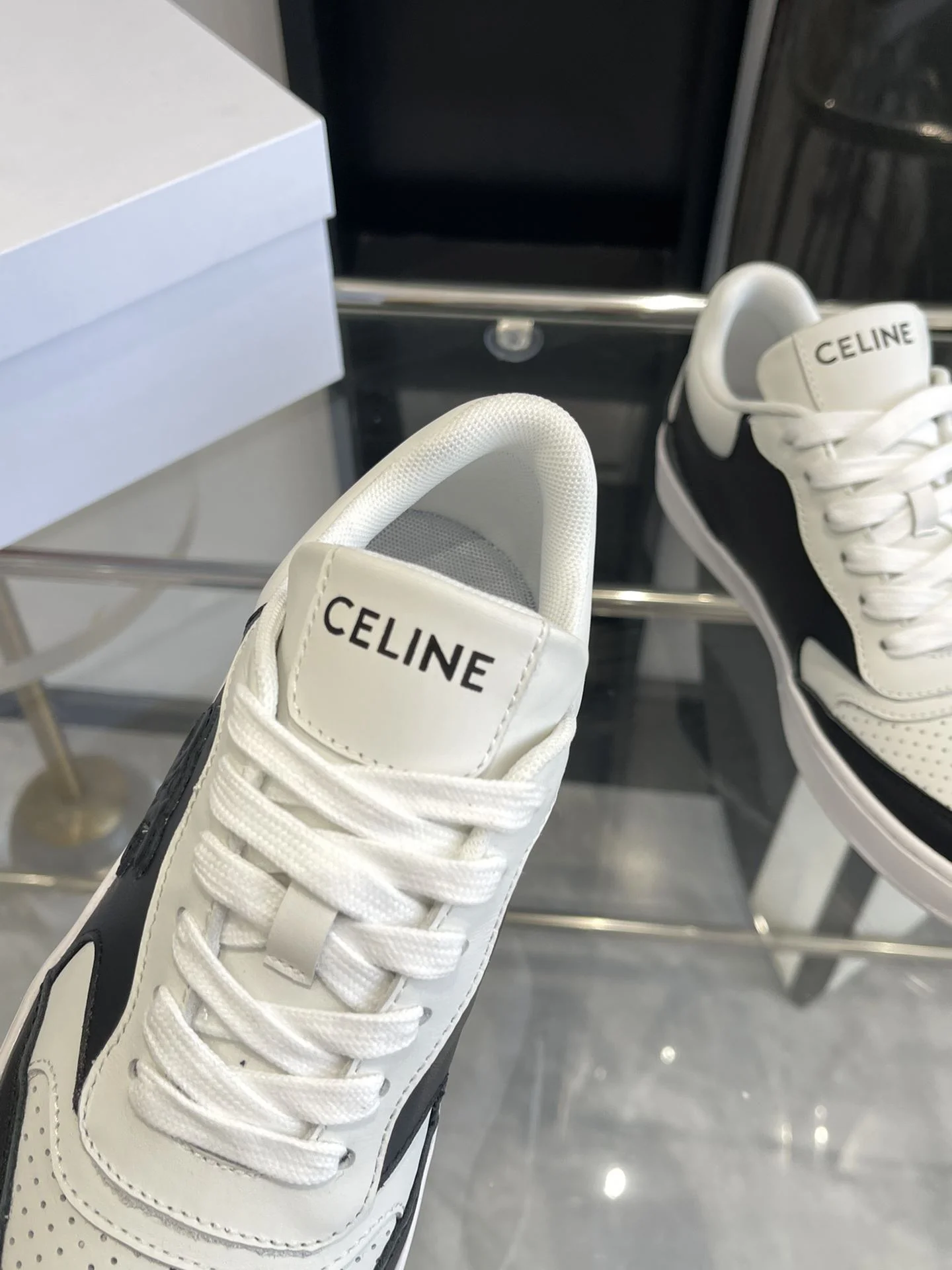 Celine Shoes TechFriendly 8210