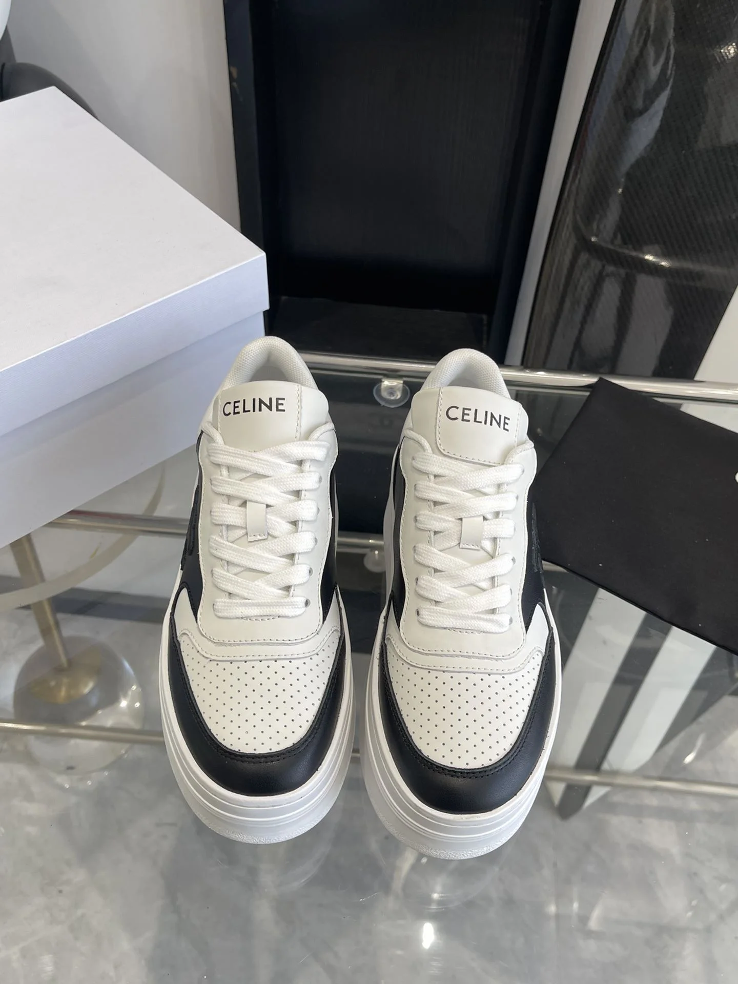 Celine Shoes Minimalist 8197