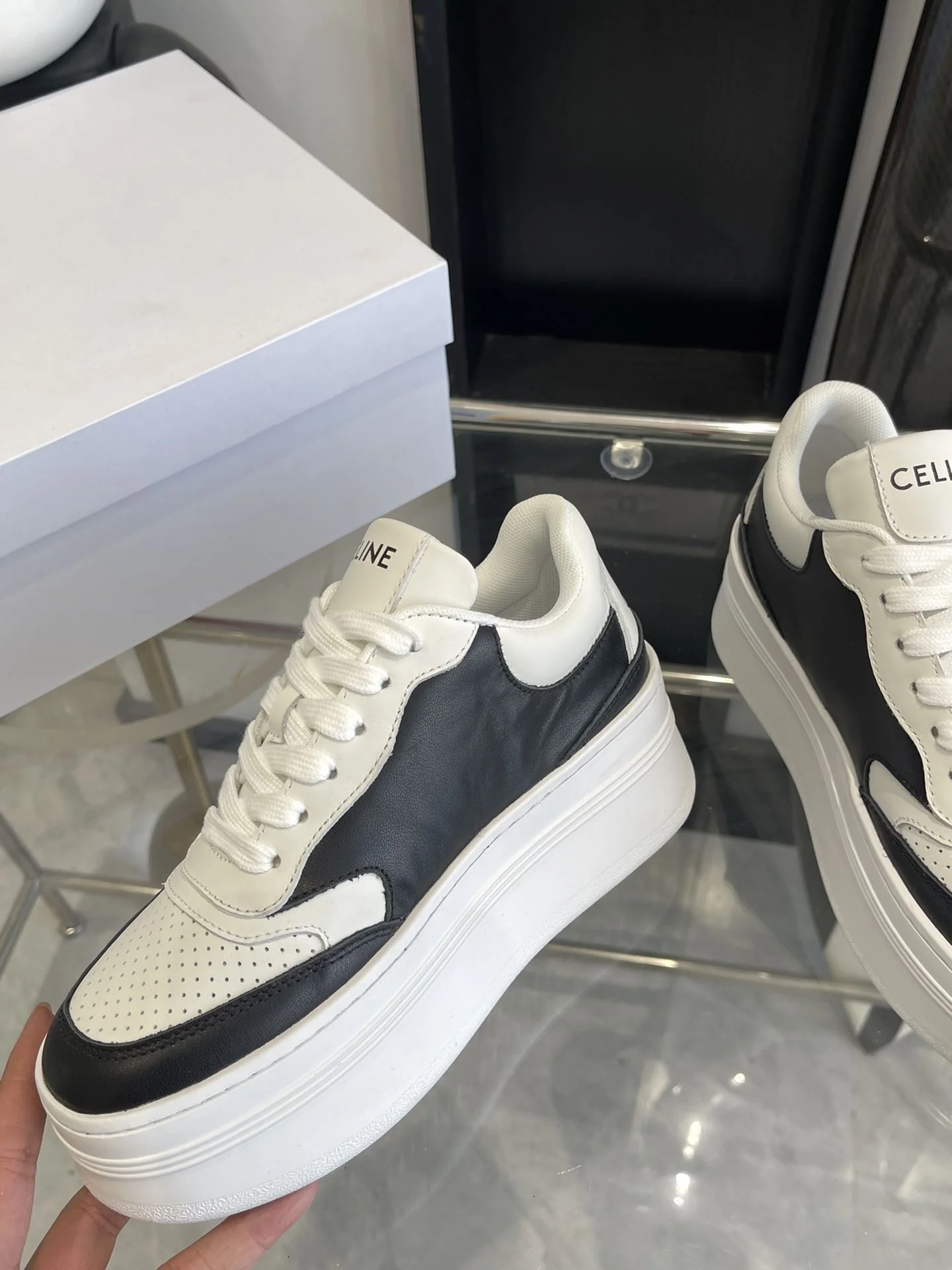 Celine Shoes Minimalist 8197