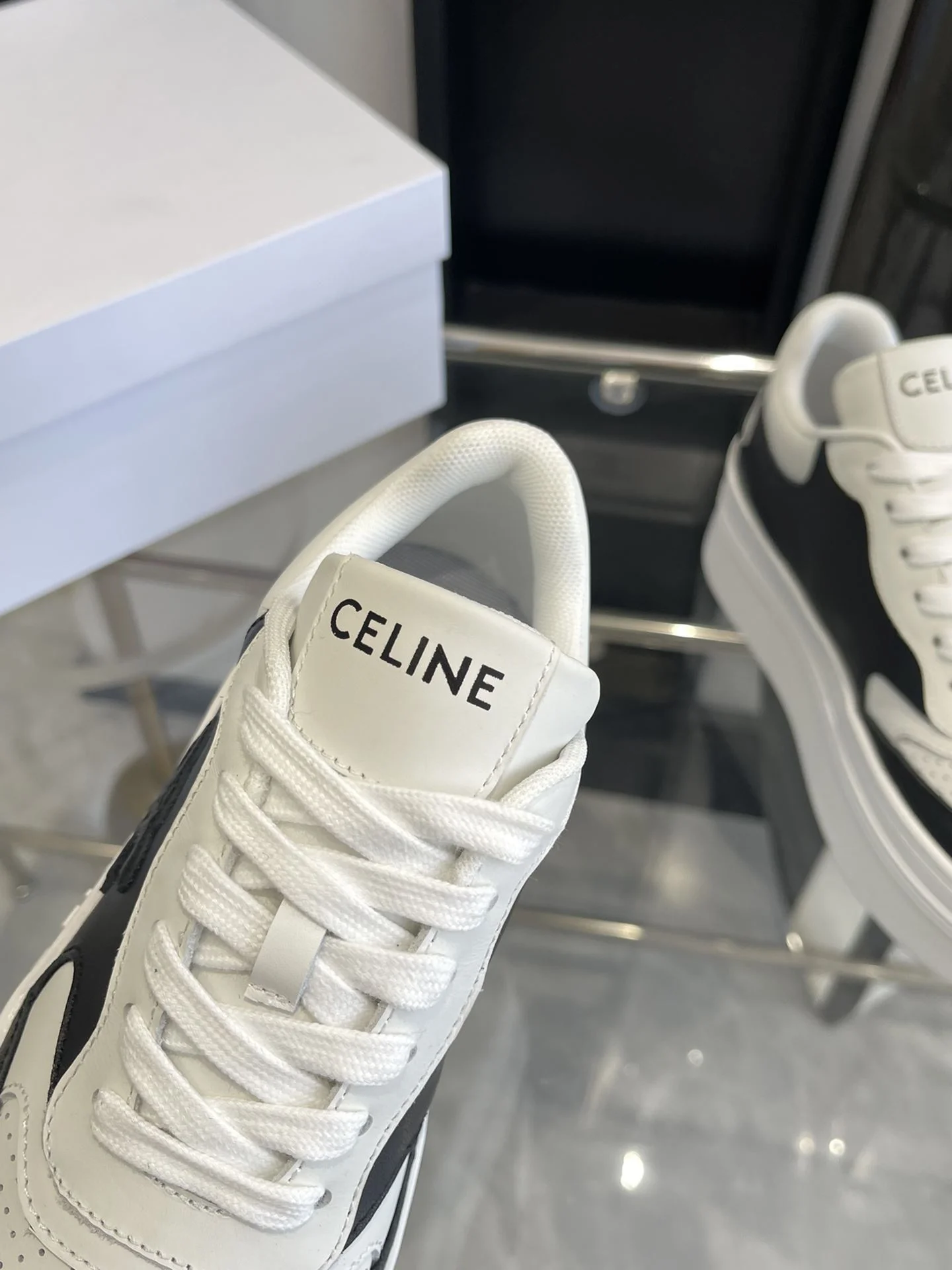 Celine Shoes Minimalist 8197