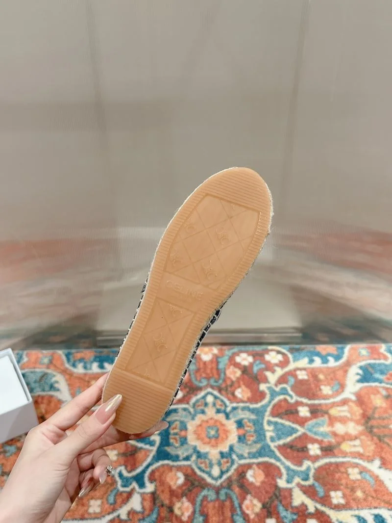 Versatile Celine Shoes 10272