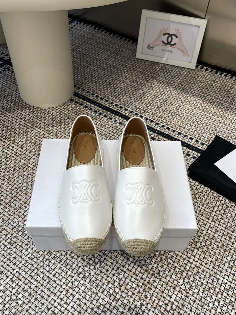 Bold Celine Shoes 10237