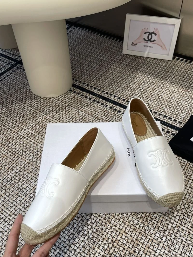 Bold Celine Shoes 10237