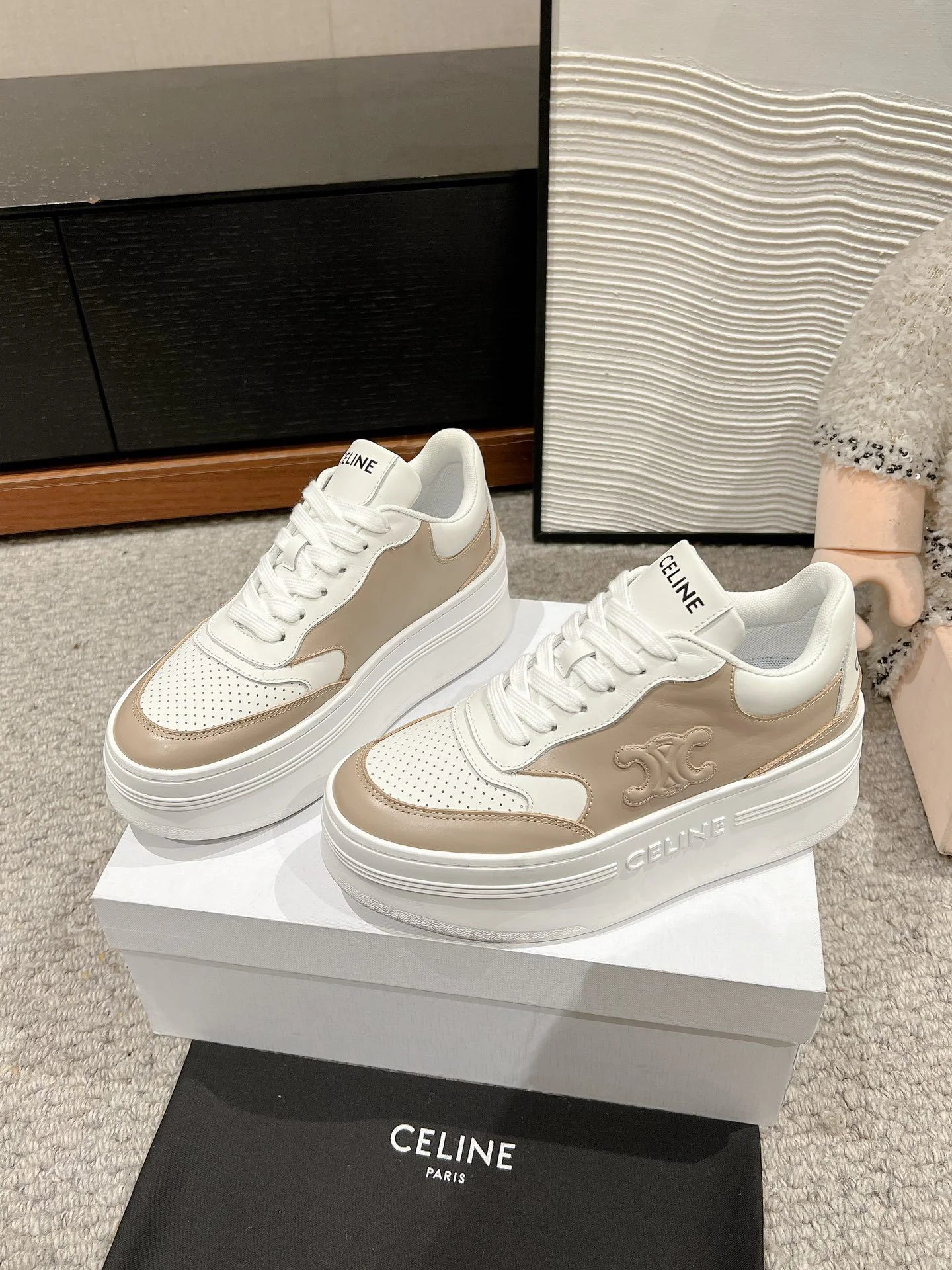 Seasonal Celine Shoes 6716