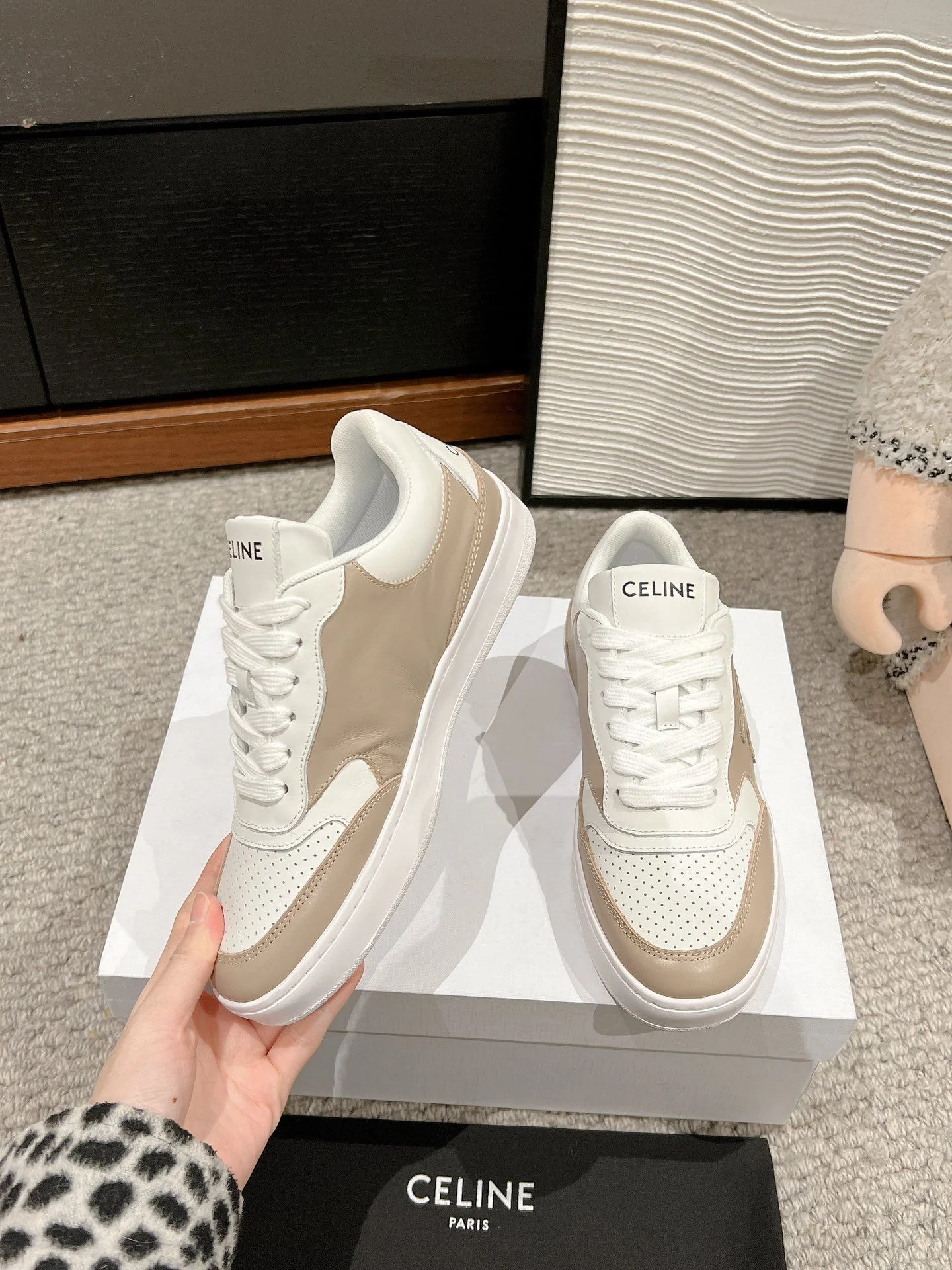Efficient Celine Shoes 6576