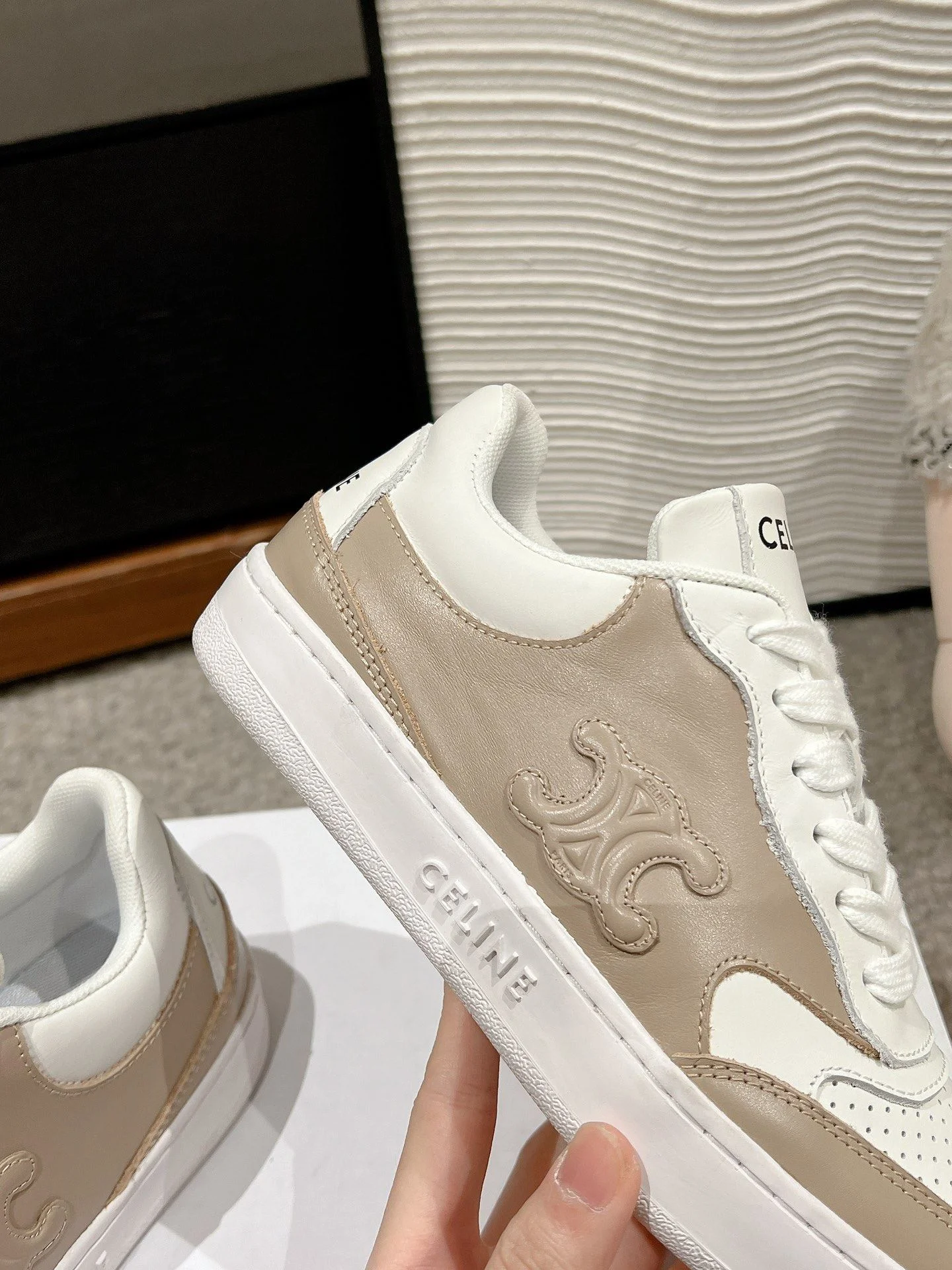 Efficient Celine Shoes 6576