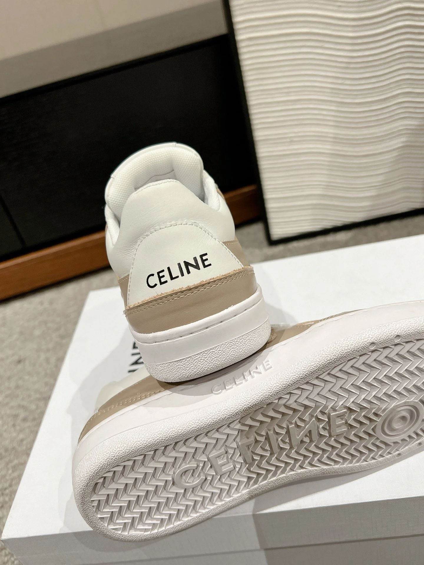 Efficient Celine Shoes 6576